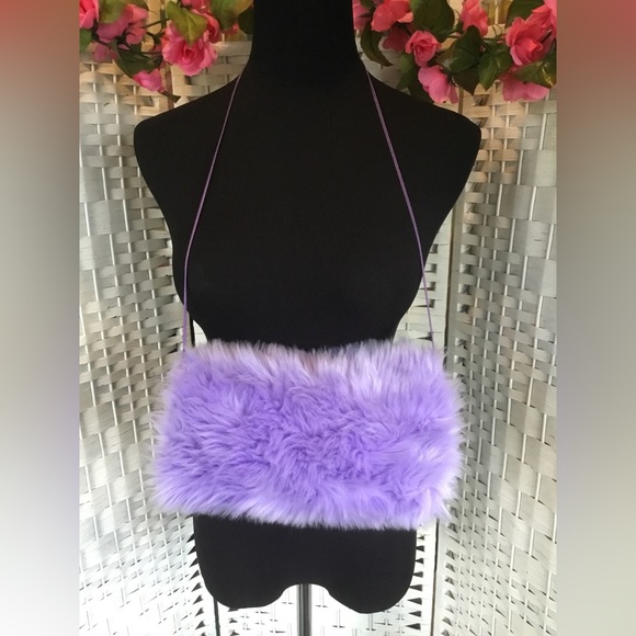 Purple Faux Fur Artisan Muff Lavender NWOT - Picture 3 of 6